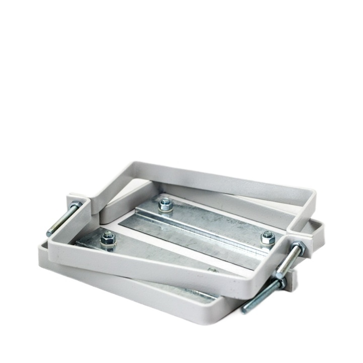 original-23049.jpg Скоба EKF PROxima для крепления на столб ЩУРН-П 230 В IP55 (pb-kit-s) — изображение 1