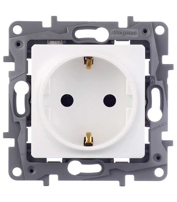 original-34656.jpg Розетка Legrand Etika встраиваемая белая (672221) — изображение 1