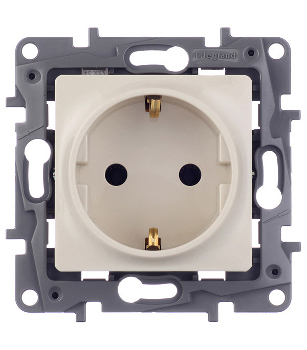 original-442.jpg Розетка Legrand Etika встраиваемая слоновая кость (672321) — изображение 1
