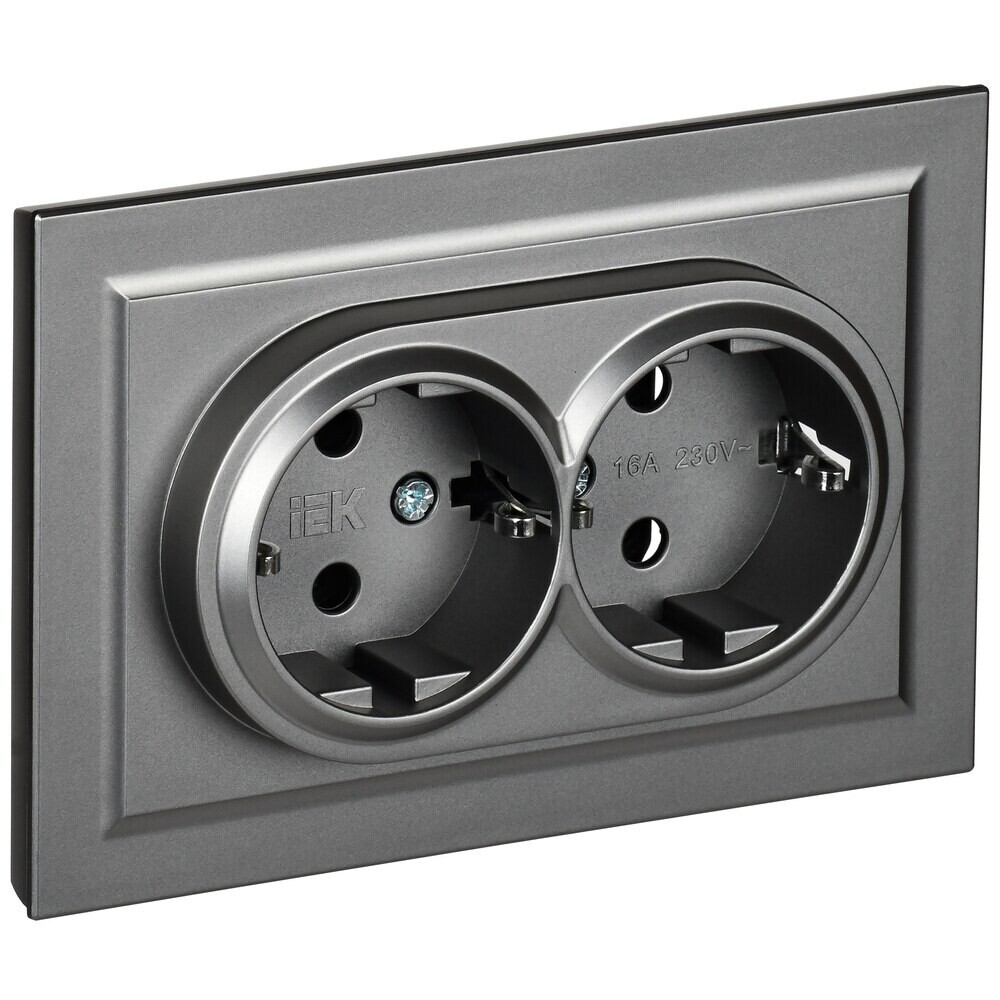 original-4529.jpg Розетка IEK Brite РСш12-3-БрС встраиваемая сталь со шторками (BR-R24-16-K46-F) — изображение 1