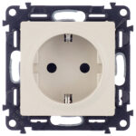 Розетка Legrand Valena Life встраиваемая слоновая кость со шторками (753520)